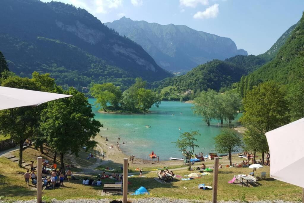 Appartamento Sunrise - Centro Storico N2 Riva del Garda Exterior foto